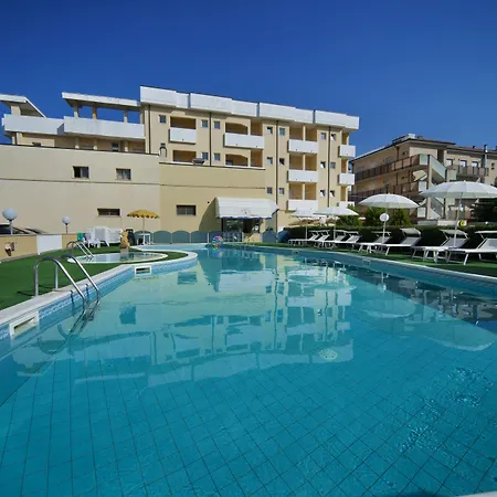 Park Serena فندق 3*