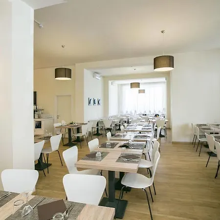 فندق Park Serena Viserbella di Rimini