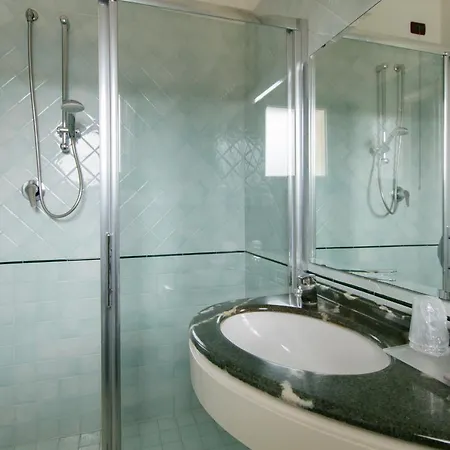 فندق Park Serena Viserbella di Rimini
